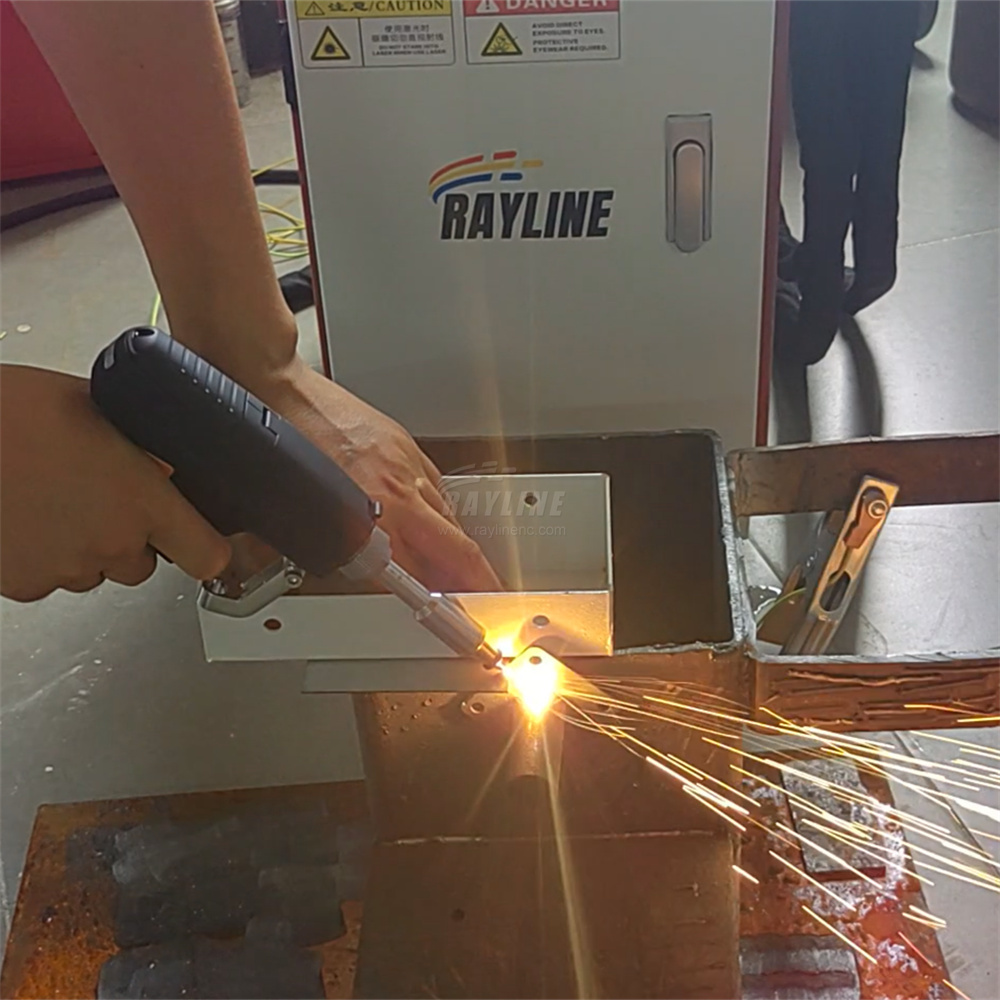 Yeni Stil Mini Taşınabilir El  - Industrial Laser Welding Machine Hand Held incelemesi ve fiyatı
